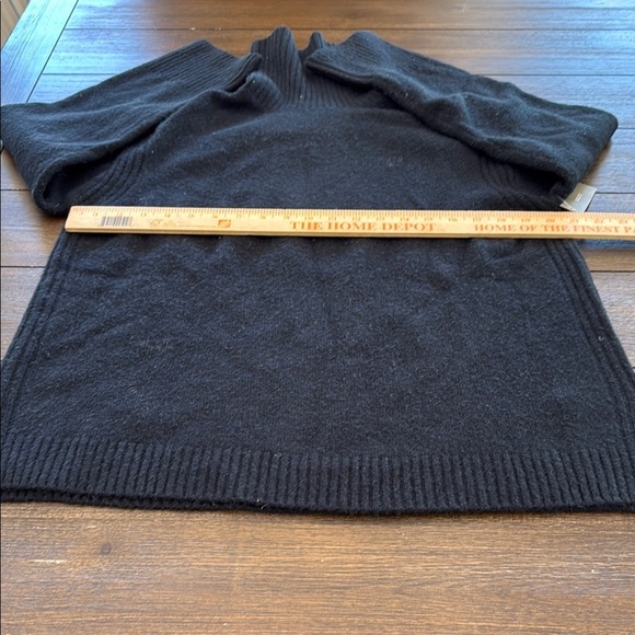 J. Crew Turtleneck sweater in Supersoft yarn Size S - Picture 8 of 12